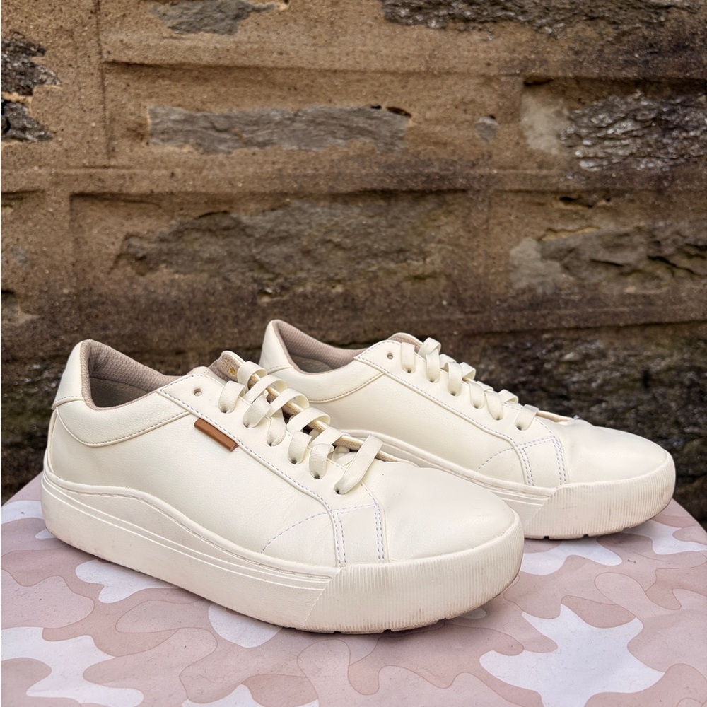 Dr. Scholl's Time Off Platform Sneakers Women’s Size 9.5